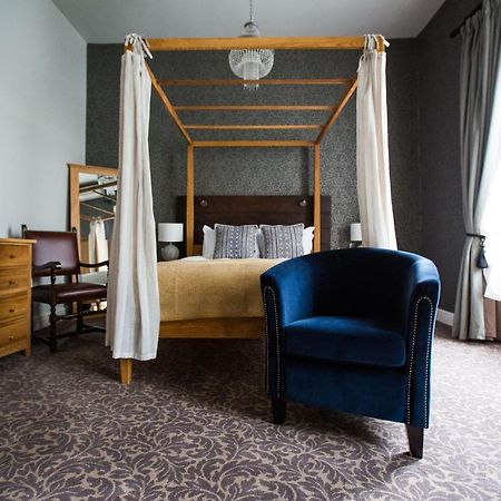 The Blue Boar Hotel Witney Eksteriør billede