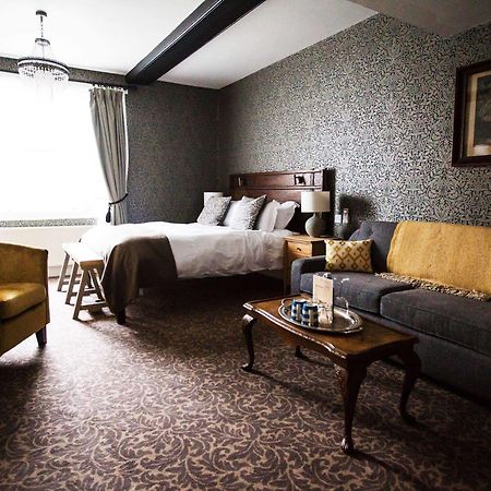 The Blue Boar Hotel Witney Eksteriør billede