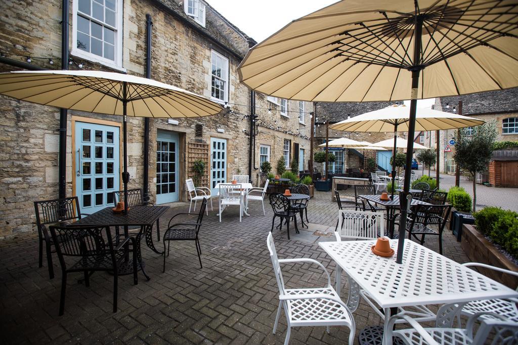 The Blue Boar Hotel Witney Eksteriør billede