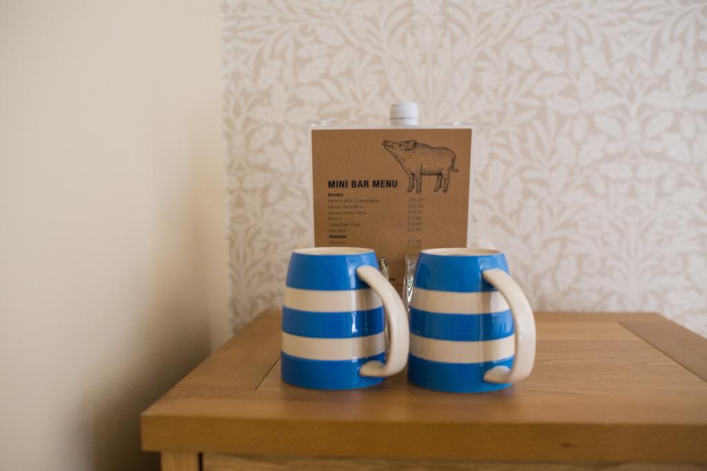 The Blue Boar Hotel Witney Eksteriør billede