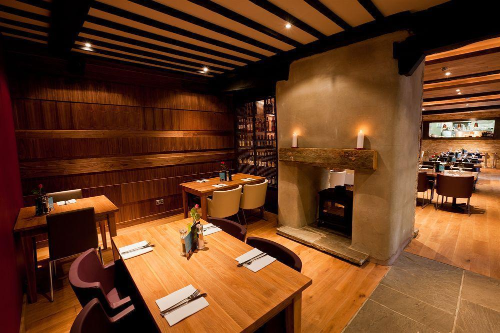 The Blue Boar Hotel Witney Eksteriør billede